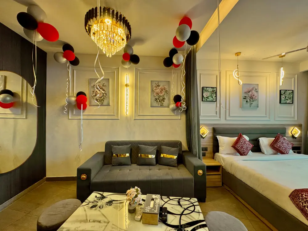 Bedroom - Romantic Decor at Panorama 32 Skyline, Supernova Spira Sector 94 Noida