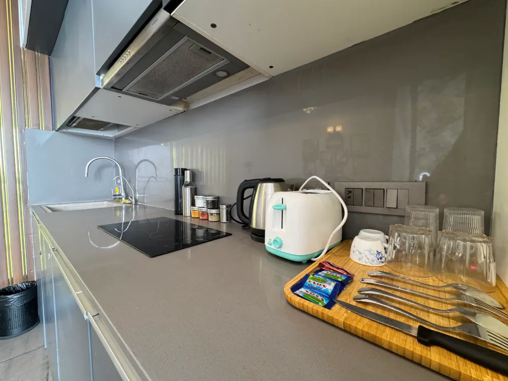 Kitchen - Modern Chimney at UrbanAura 37, Supernova Spira Sector 94 Noida