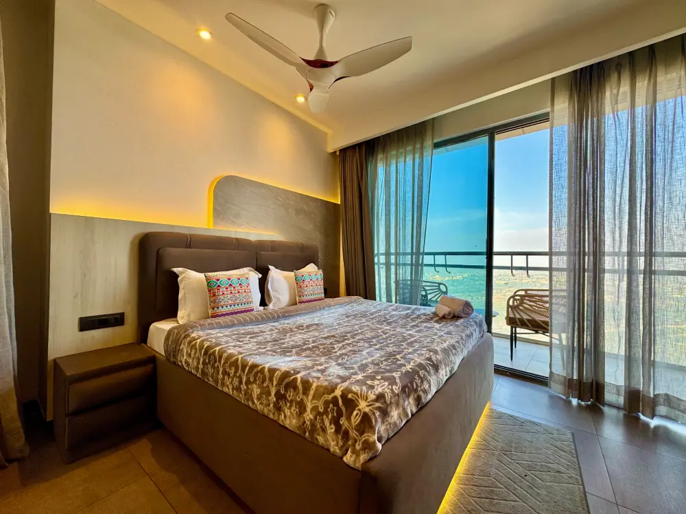 Panorama 32 city view balcony celebration stay, Supernova Spira Noida